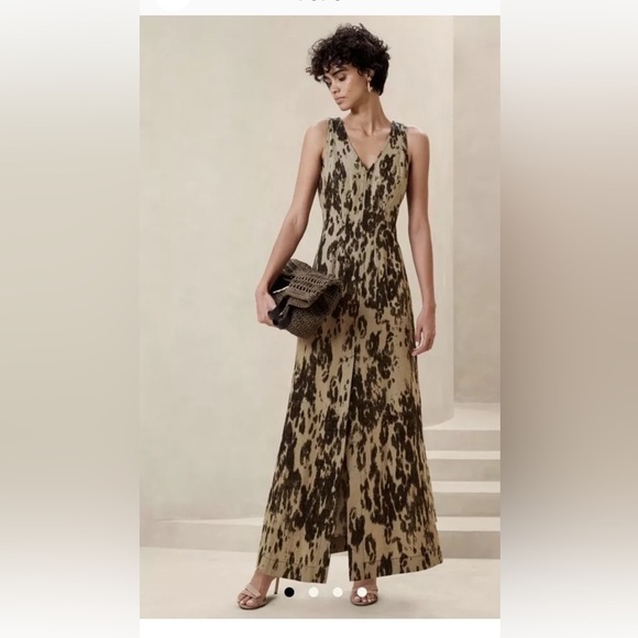 Banana Republic Dresses & Skirts - Banana Republic Elegant linen blend  Leopard Print  petite Maxi  size 10 (c)